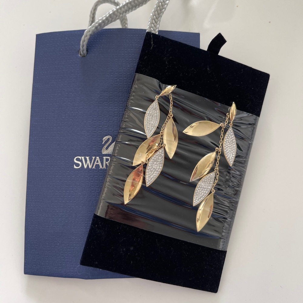 Gorgeous Swarovski pendants brand new!!